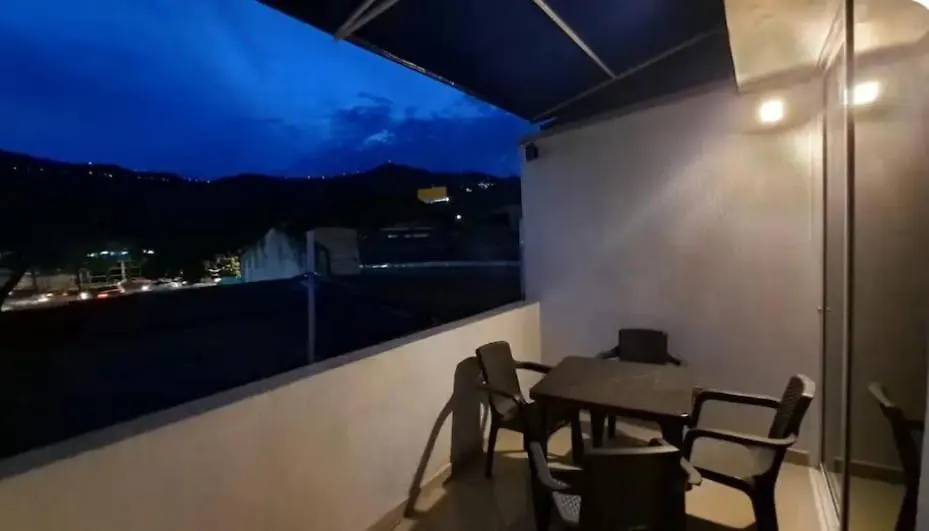 305 Ambiente Parking Ac Elevador Balcon Wifi Speed Apartment Cali 0*,  Colombia